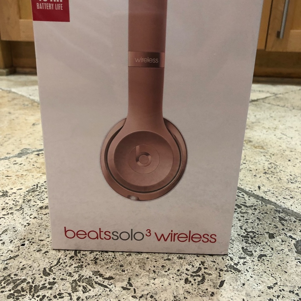 Beats solo wireless
